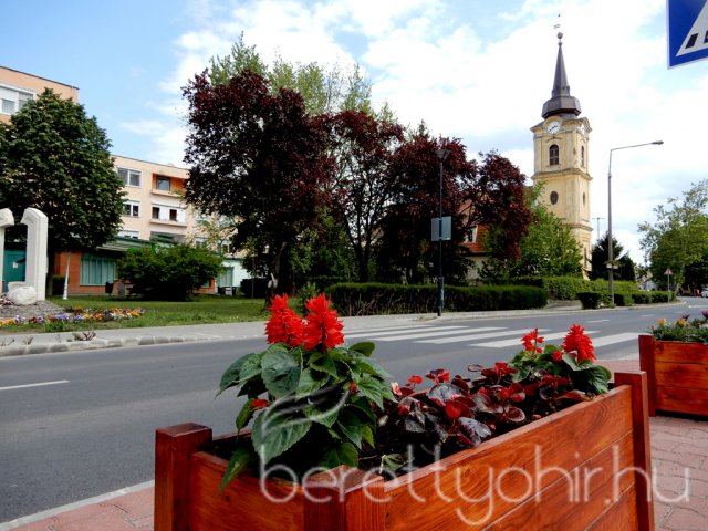 Virágos Berettyóújfalu 03